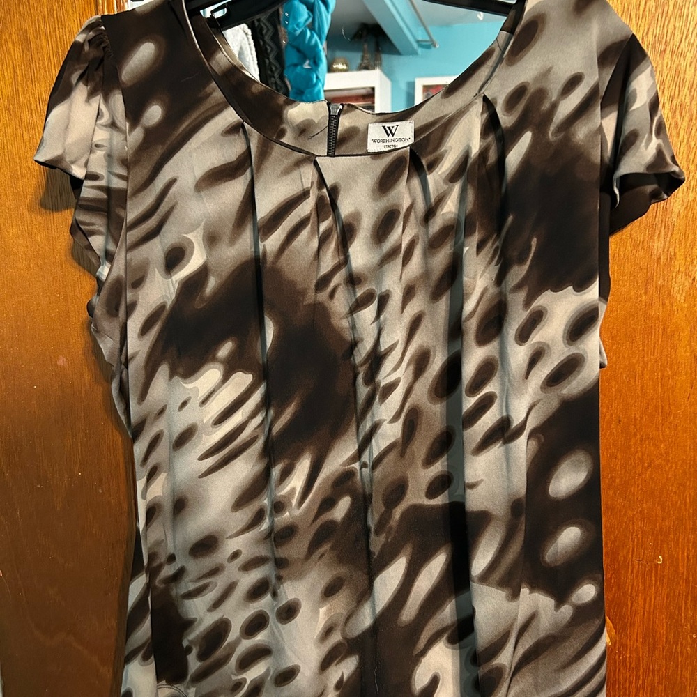 Worthington Brown and Black Pleated Blouse